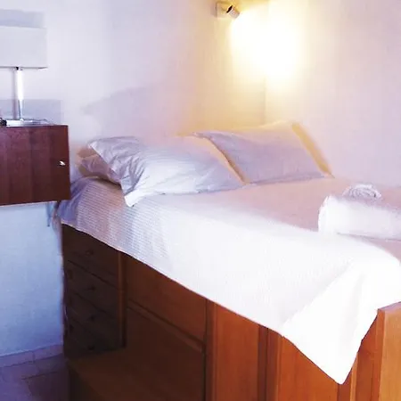 Aria Serifos Town